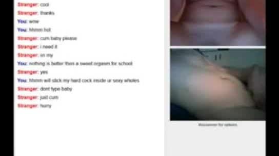 Hot teen masturbates befor school