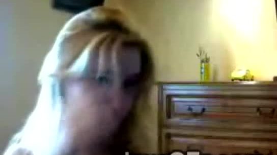 Chunky blonde whore with busty boobs gives her man a deepthroat