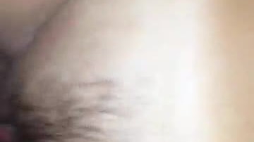 Gozando dentro da buceta e metendo no cuzinho da loirinha