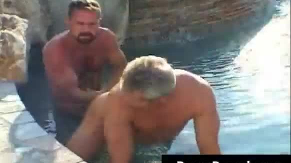 Hot body sexy men gets his white gay porn