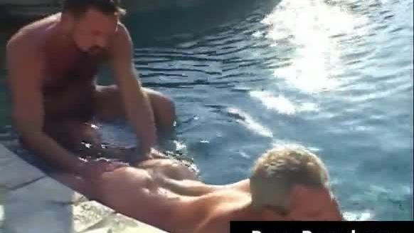 Hot body sexy men gets his white gay porn